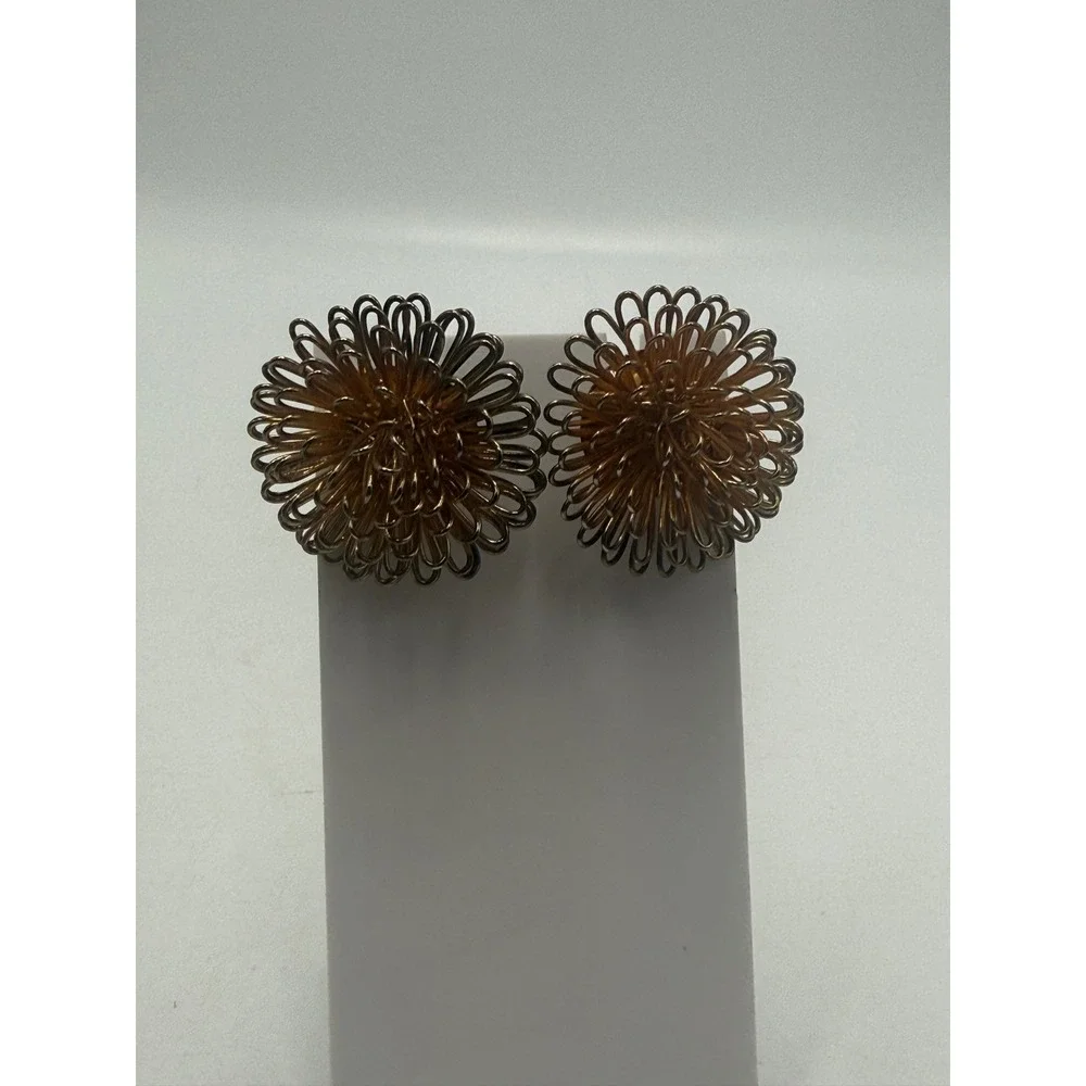 Vintage Gold Tone Wire Flower Burst Stud Earrings Pom Pom Statement Jewelry